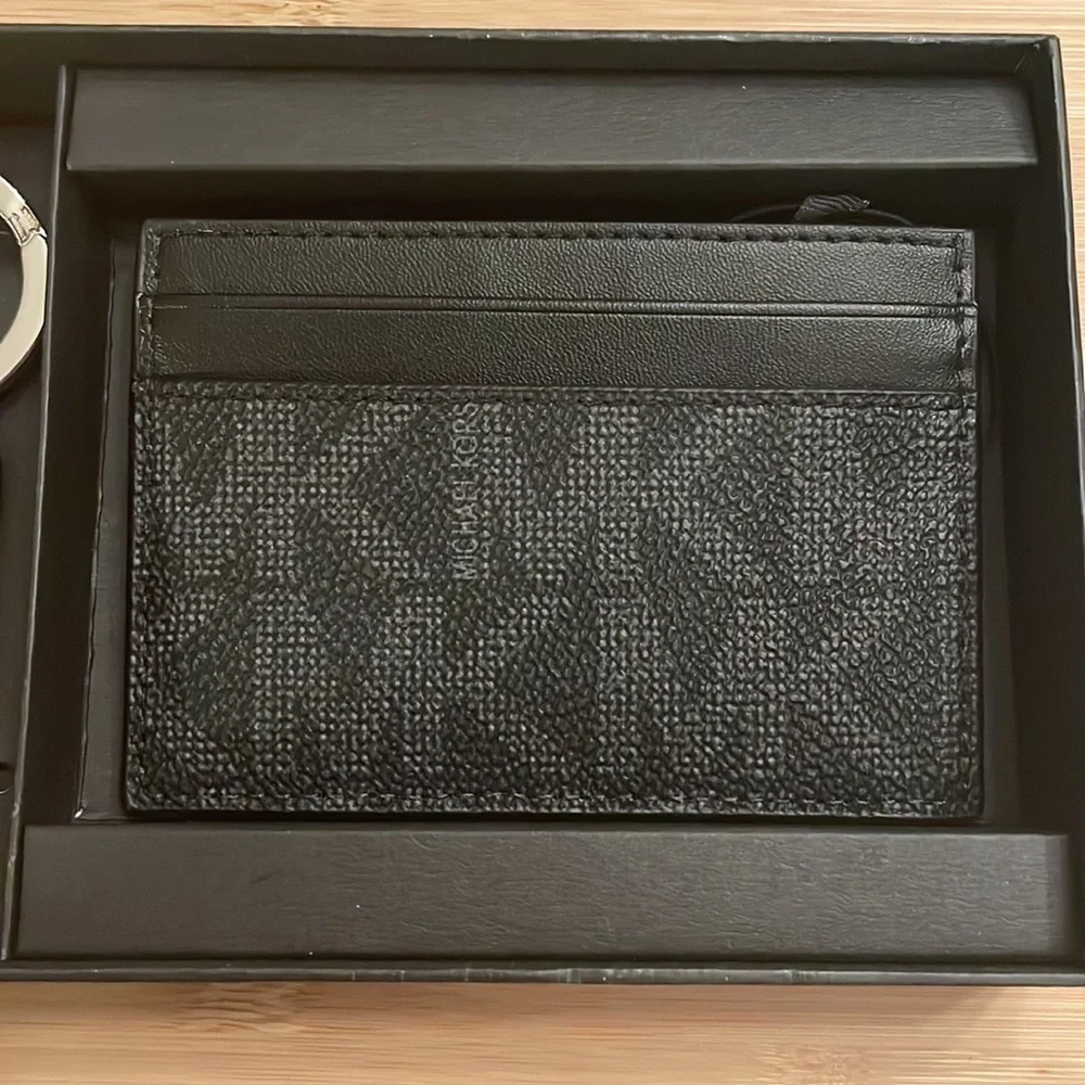 Brand New Michael Kors Black Jet Set Card Holder Case & Matching Keychain